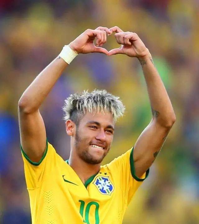 阿尔特塔、卡索拉、波多尔斯基等名宿引阿森纳球迷怀念（阿森纳名宿阿尔特塔、卡索拉、波多尔斯基等引发球迷怀念）