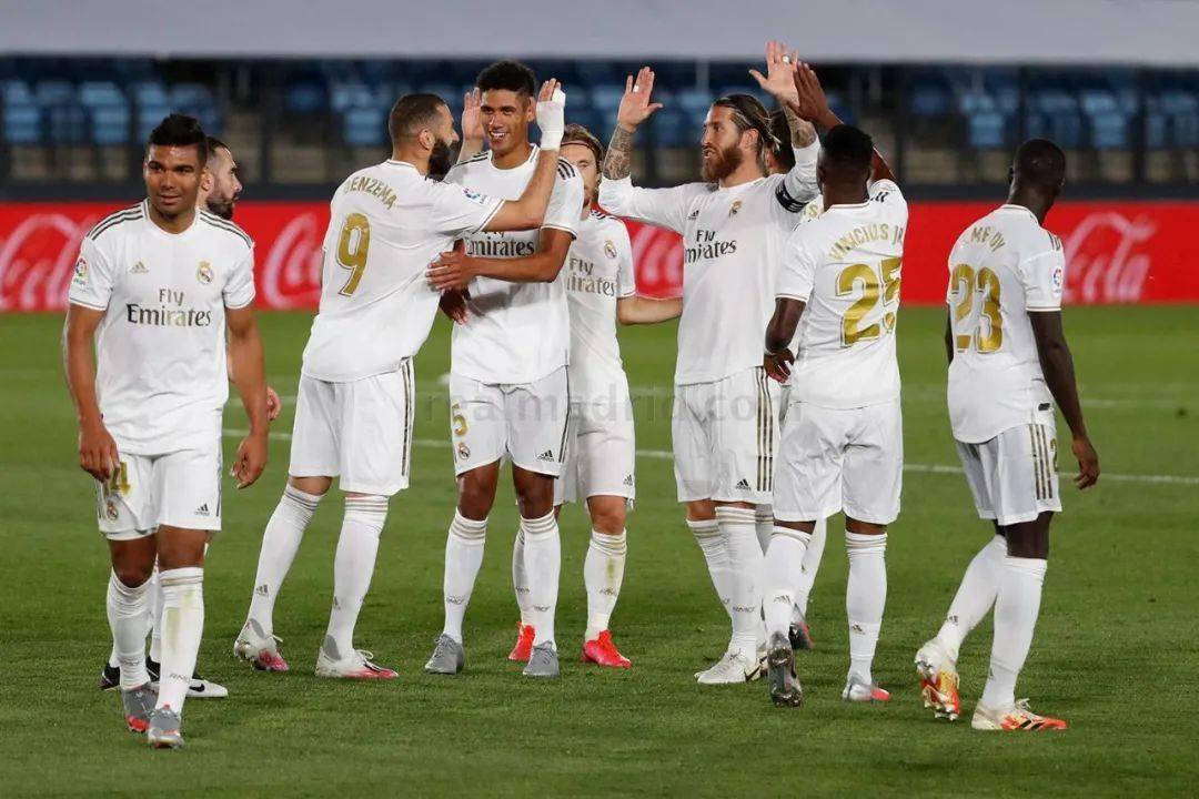 柏太阳神 VS 町田泽维：争冠与亚冠资格的激烈碰撞