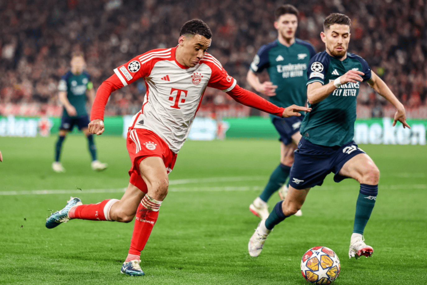 慕尼黑晚报：两名葡体球迷燃放烟火导致球迷和安保受伤被捕（慕尼黑晚报：两名葡萄牙体育球迷燃放烟花致球迷与安保受伤遭逮捕）