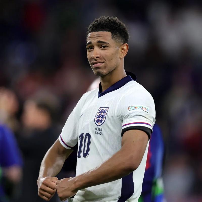 国际邀请赛再现篮球盛宴（国际邀请赛再掀篮球热潮）