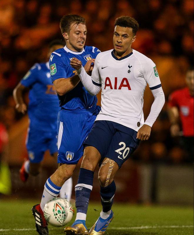 领取巴萨队史最受喜爱球员奖，梅西：巴塞罗那是我的家（荣膺巴萨史上最受喜爱球员，梅西：巴塞罗那是我的家）