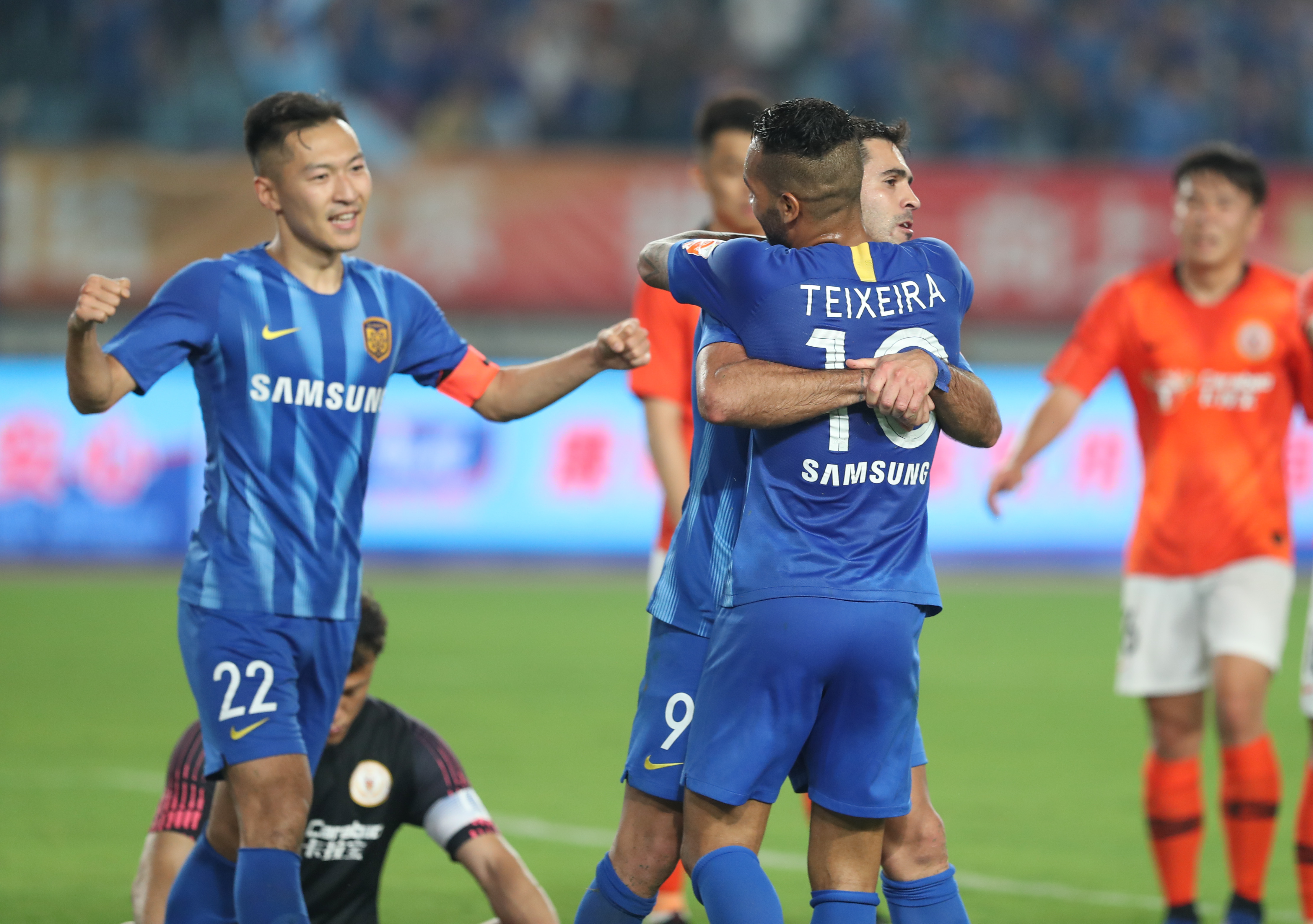 吴曦：无缘夺冠对自身也是成长，下赛季要加强细节上的把握（吴曦称失冠助其成长，下赛季将强化细节把控）