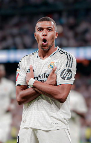 2025山东省齐鲁足球超级联赛：泰安2-1击败聊城夺冠（2025赛季齐鲁足超：泰安2-1战胜聊城加冕冠军）