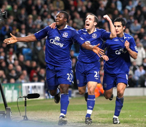 阿莫林：还没对卡塞米罗续约做决定，冬窗有合适人选才会引援（阿莫林：卡塞米罗续约未定，冬窗仅在有合适目标时引援）